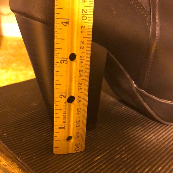 Ankle Black boots 7 1/2 - Picture 4 of 4